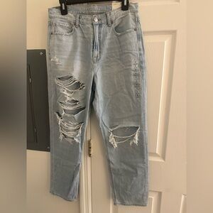 American eagle mom straight jeans.
